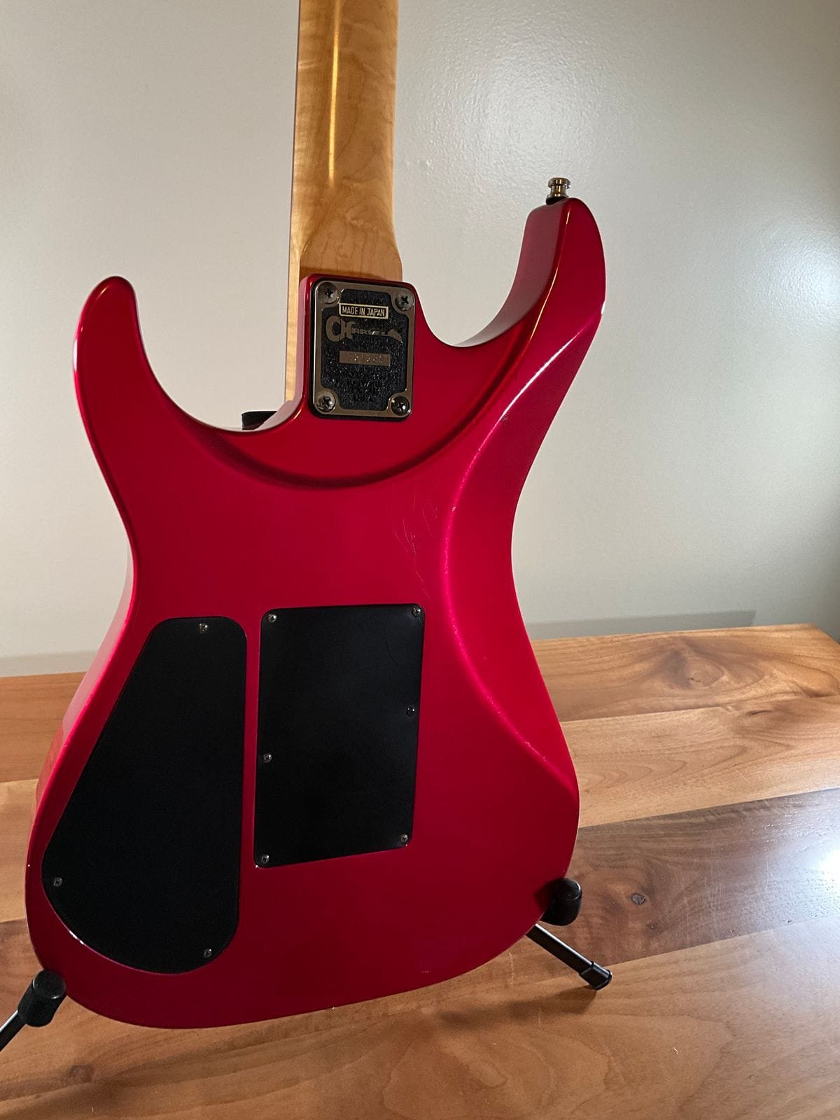 Charvel 375 Deluxe with Rosewood Fretboard 1989 - 1991 - Magenta - Image 11