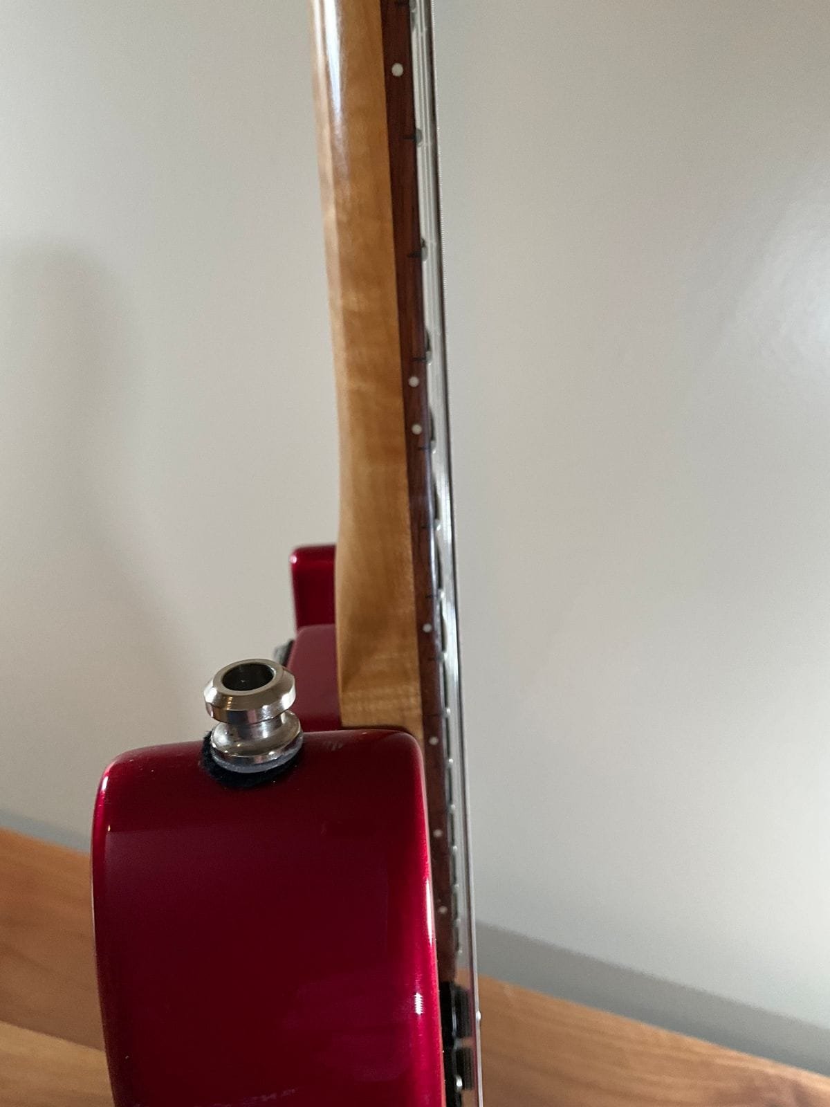 Charvel 375 Deluxe with Rosewood Fretboard 1989 - 1991 - Magenta - Image 8