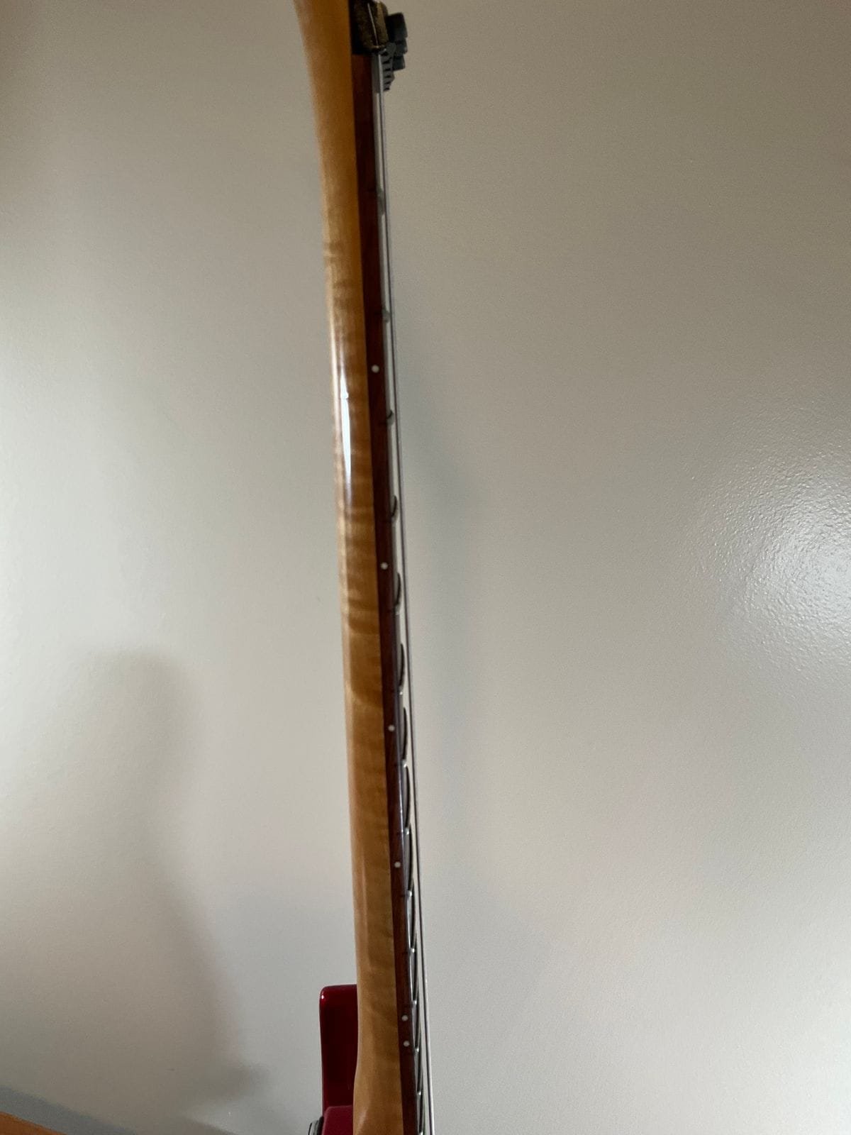 Charvel 375 Deluxe with Rosewood Fretboard 1989 - 1991 - Magenta - Image 10