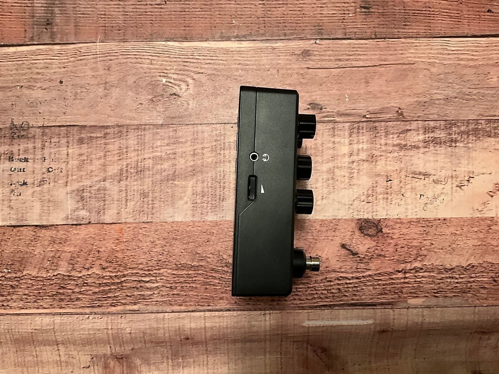 Line 6 POD Express Bass 2024 - Present - Grey / Black - Image 4