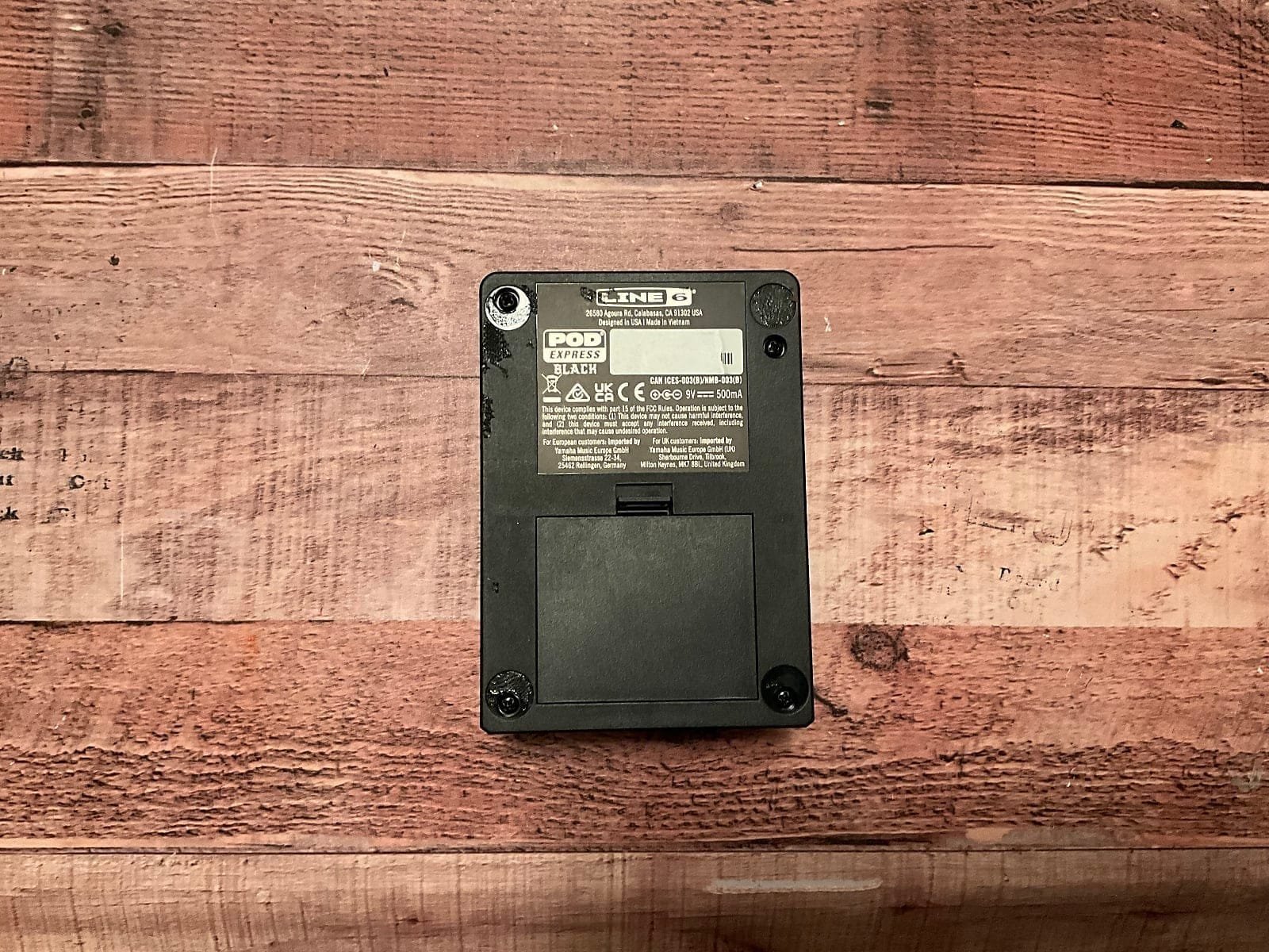 Line 6 POD Express Bass 2024 - Present - Grey / Black - Image 11