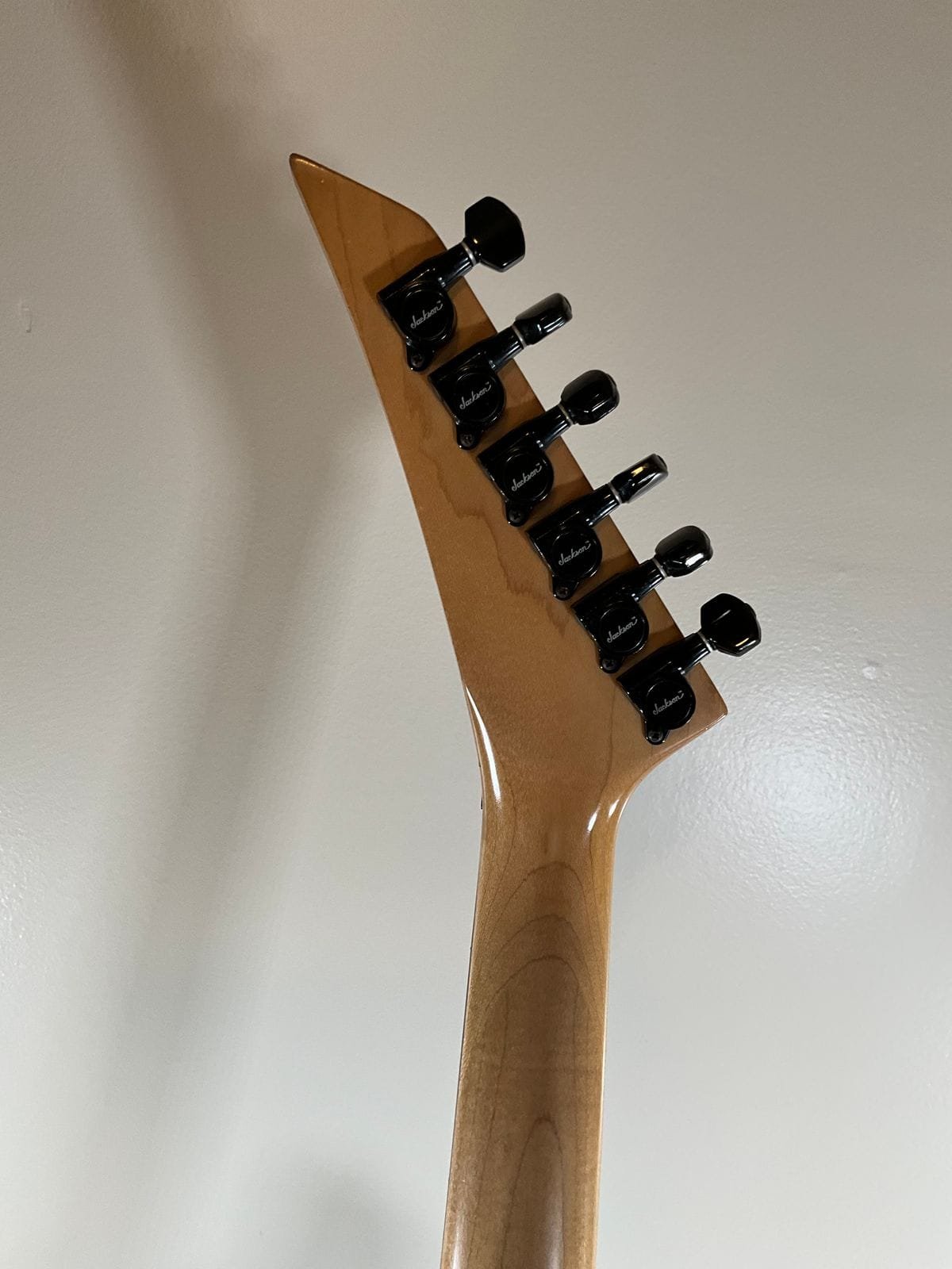 Charvel Model 4 HSS with Rosewood Fretboard 1986 - 1989 - Black - Image 13